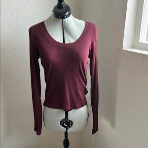 Women's Z Supply Wine colored  Long Sleeve Ribbed Tee Large